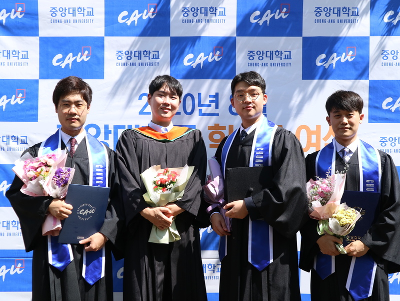 Graduation day -25